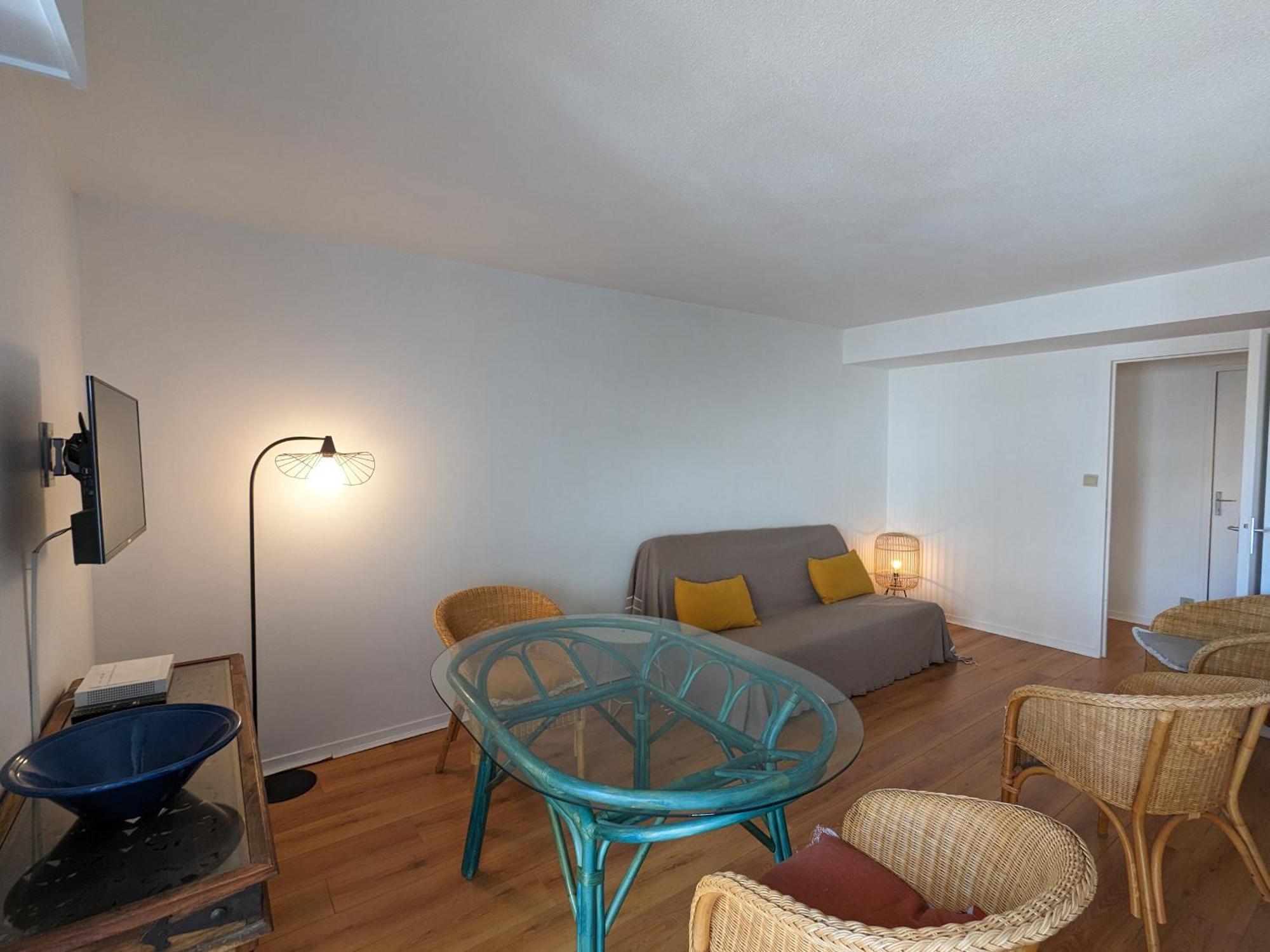 Arcachon Centre: Beau T2 53M² Avec Terrasse, Parking, Ascenseur, Proche Plage Et Commerces - Fr-1-420-93 Exterior foto